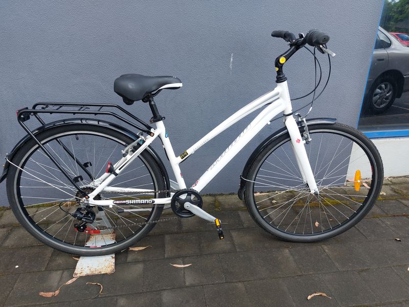 INFINITY BOSS3 - Hybrid Bike - L