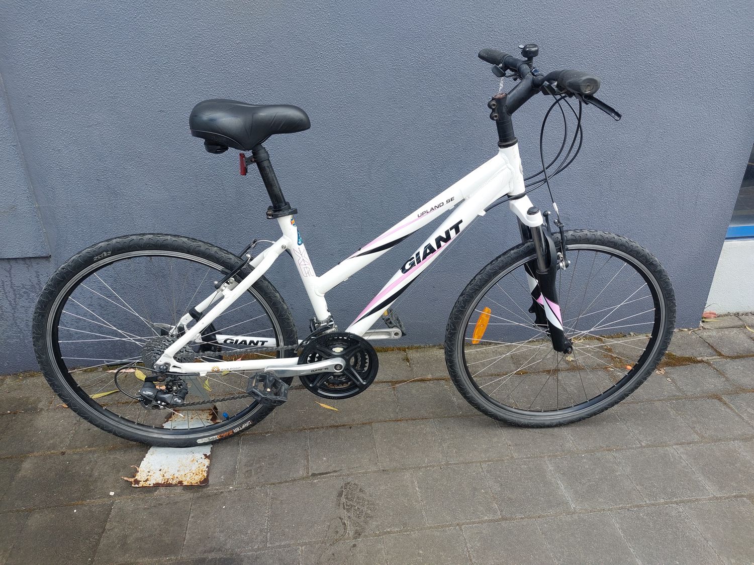 Giant  Upland SE - Hybrid Bike - S