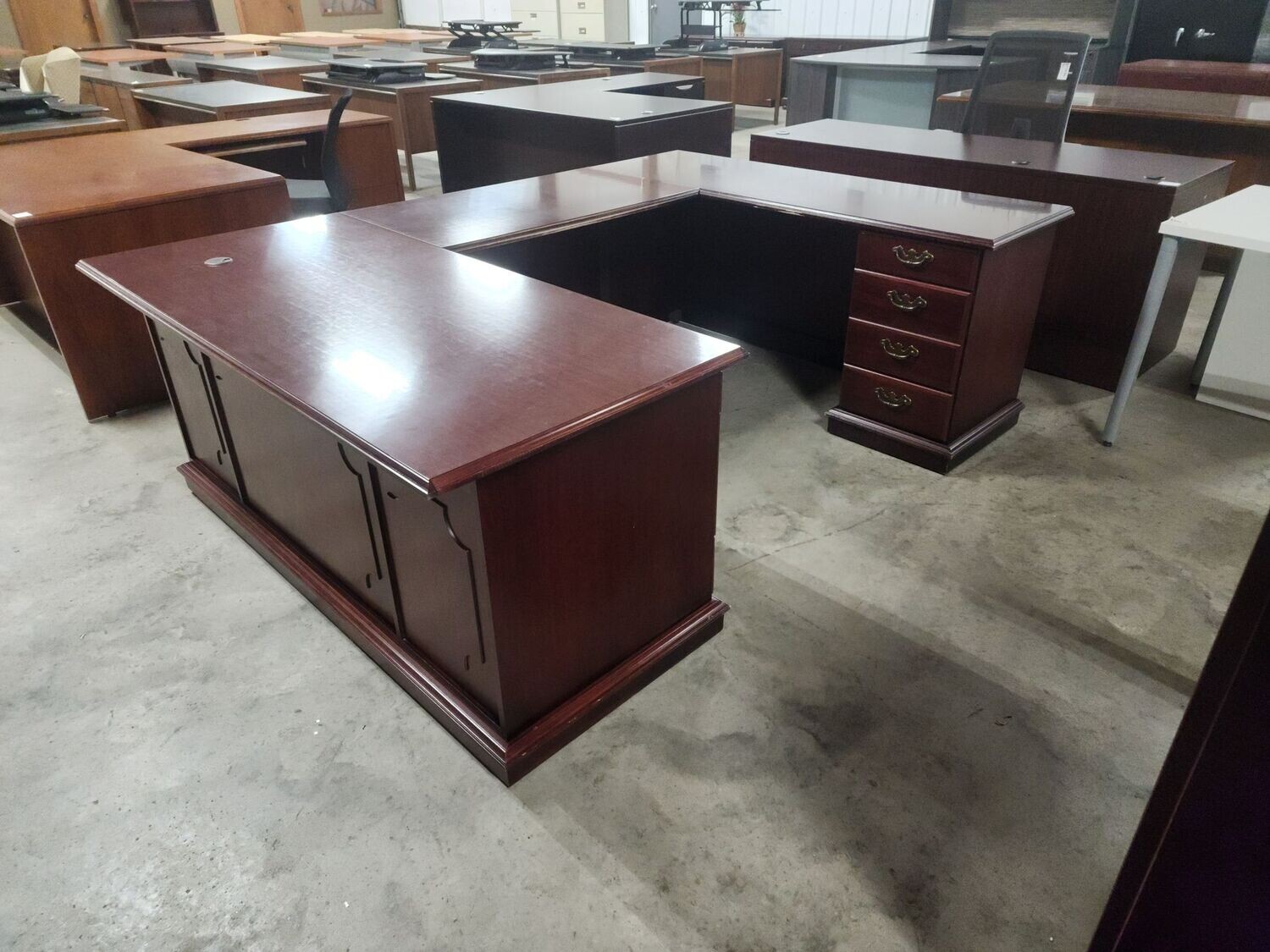 Wood Veneer U Desk