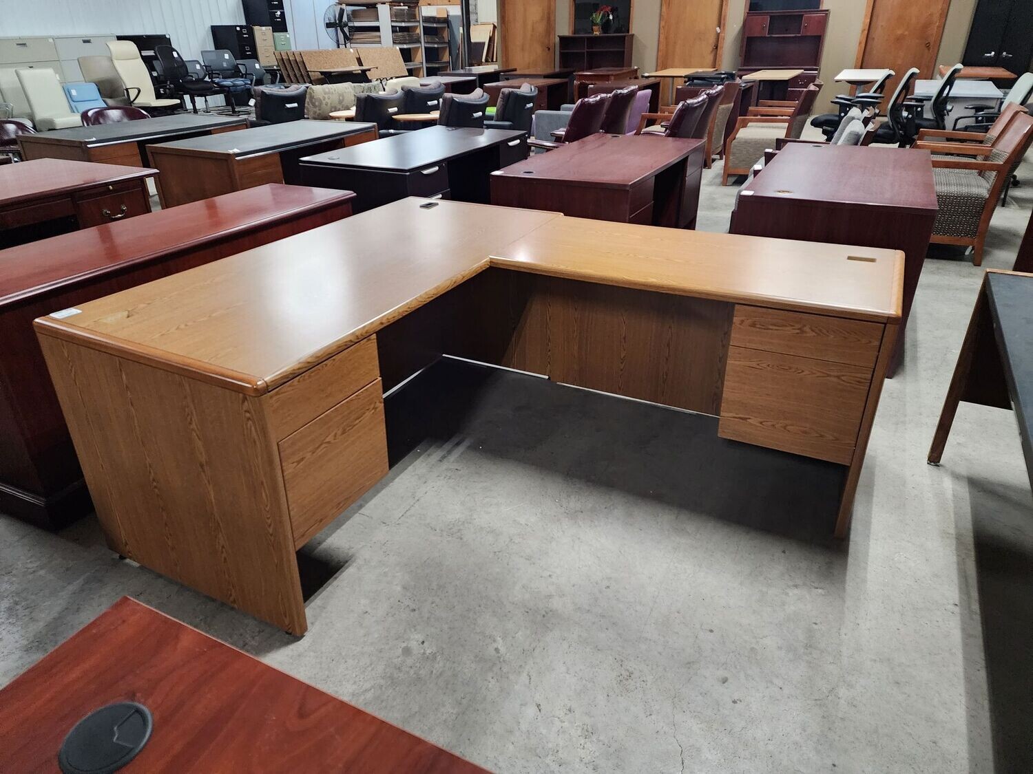 Walnut Right Return L Desk