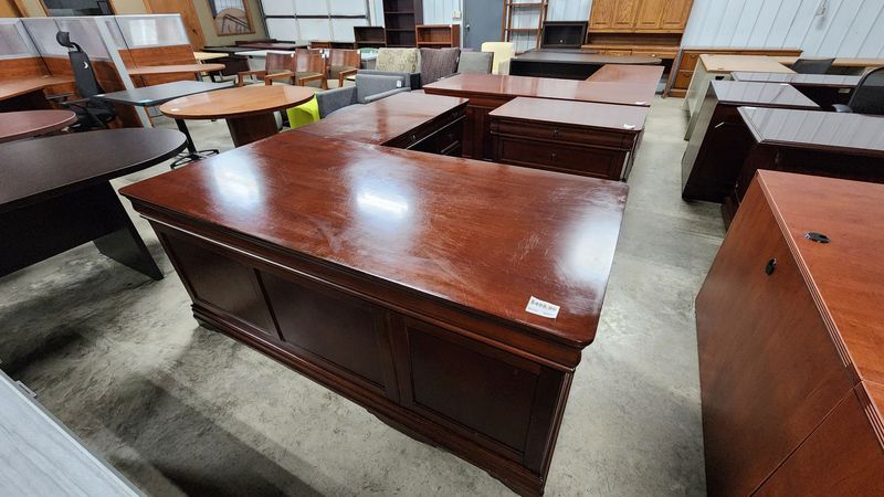 DMI Right L Desk w/Matching Lateral File