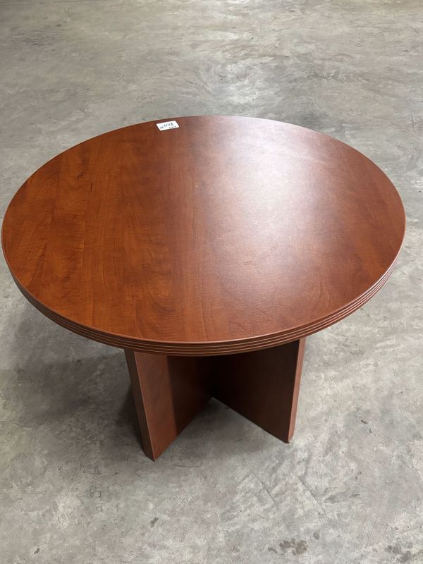 36" Cherry Round Table