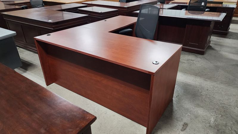 Cherry Right L Desk
