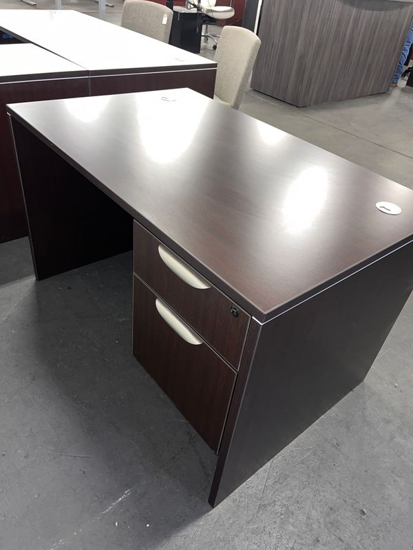 30X48 Single Ped Espresso Desk *New/Overstock