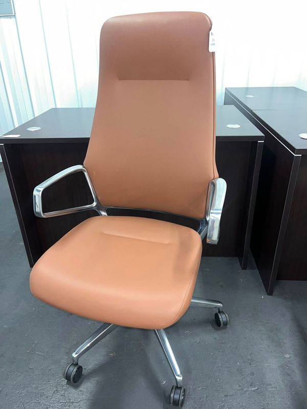 Real Leather Exec Chair *New/Discontinued