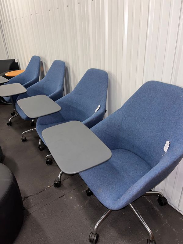 Task Chairs w/ Swivel & Reversible Tablet Arms *4 Available