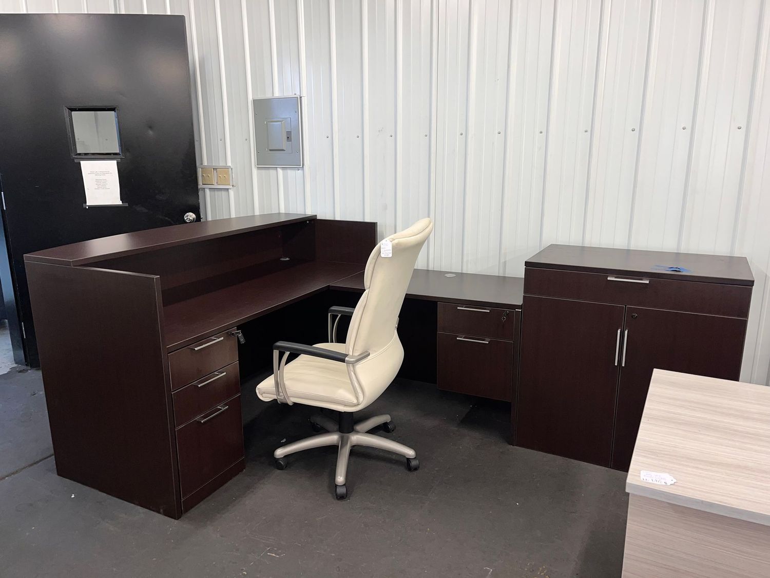 Espresso Reception L Desk