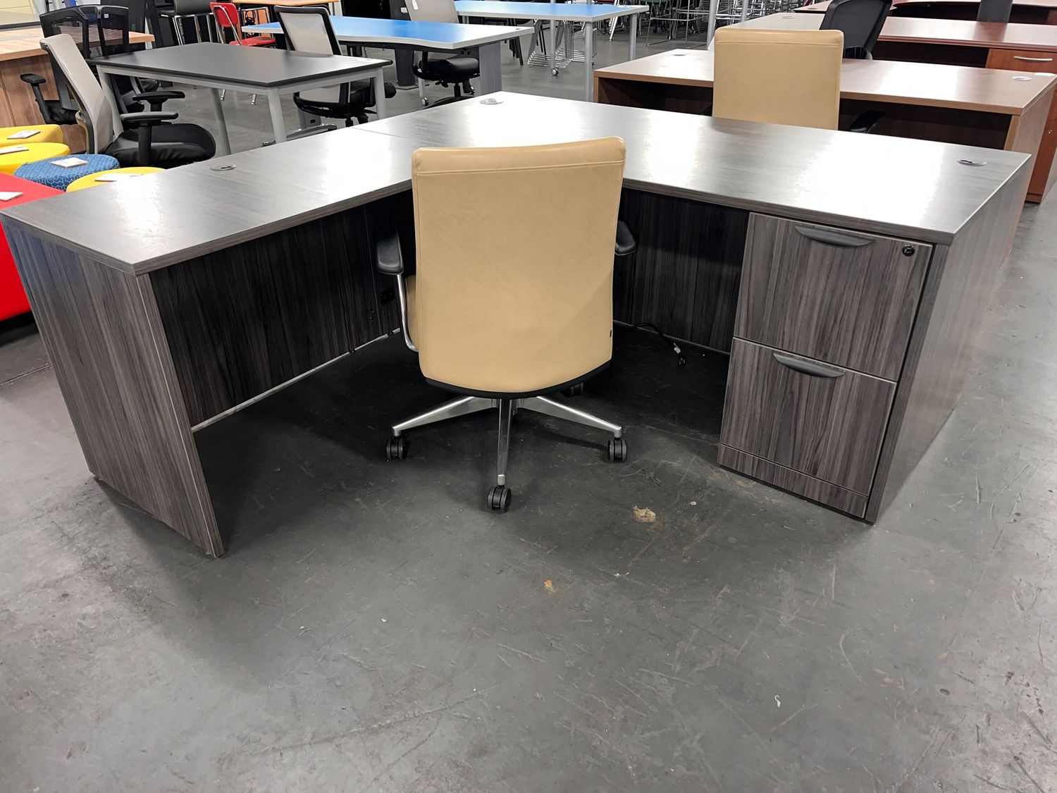 66X72 Coastal Gray, Single Ped L Desk w/ Power Outlet