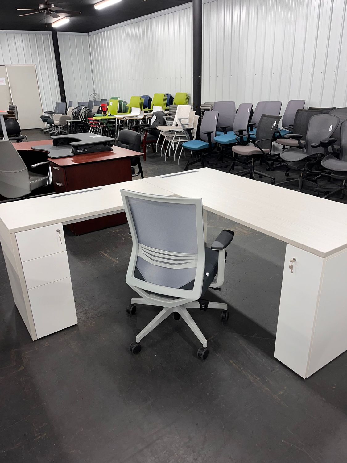 69X69 Left L Desk *New/Discontinued *Several in stock