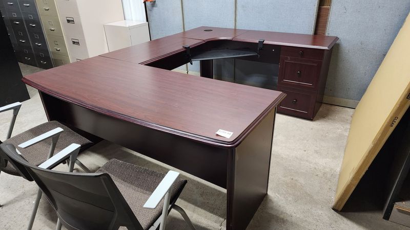 Used Mahogany Right U Desk