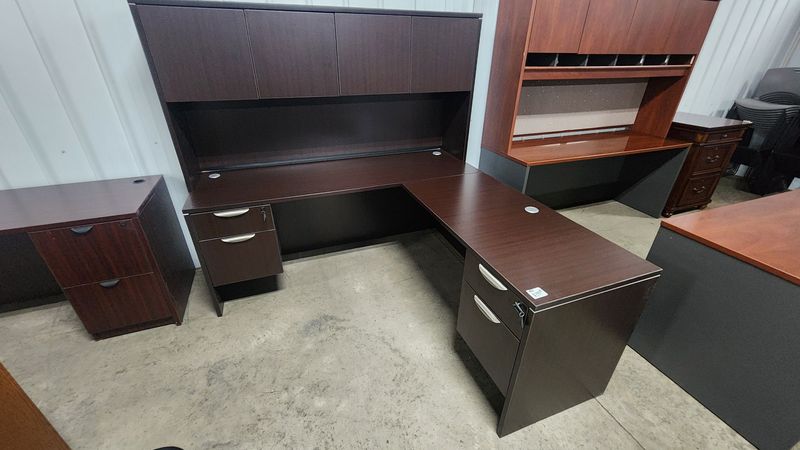 Espresso L Credenza w/Hutch