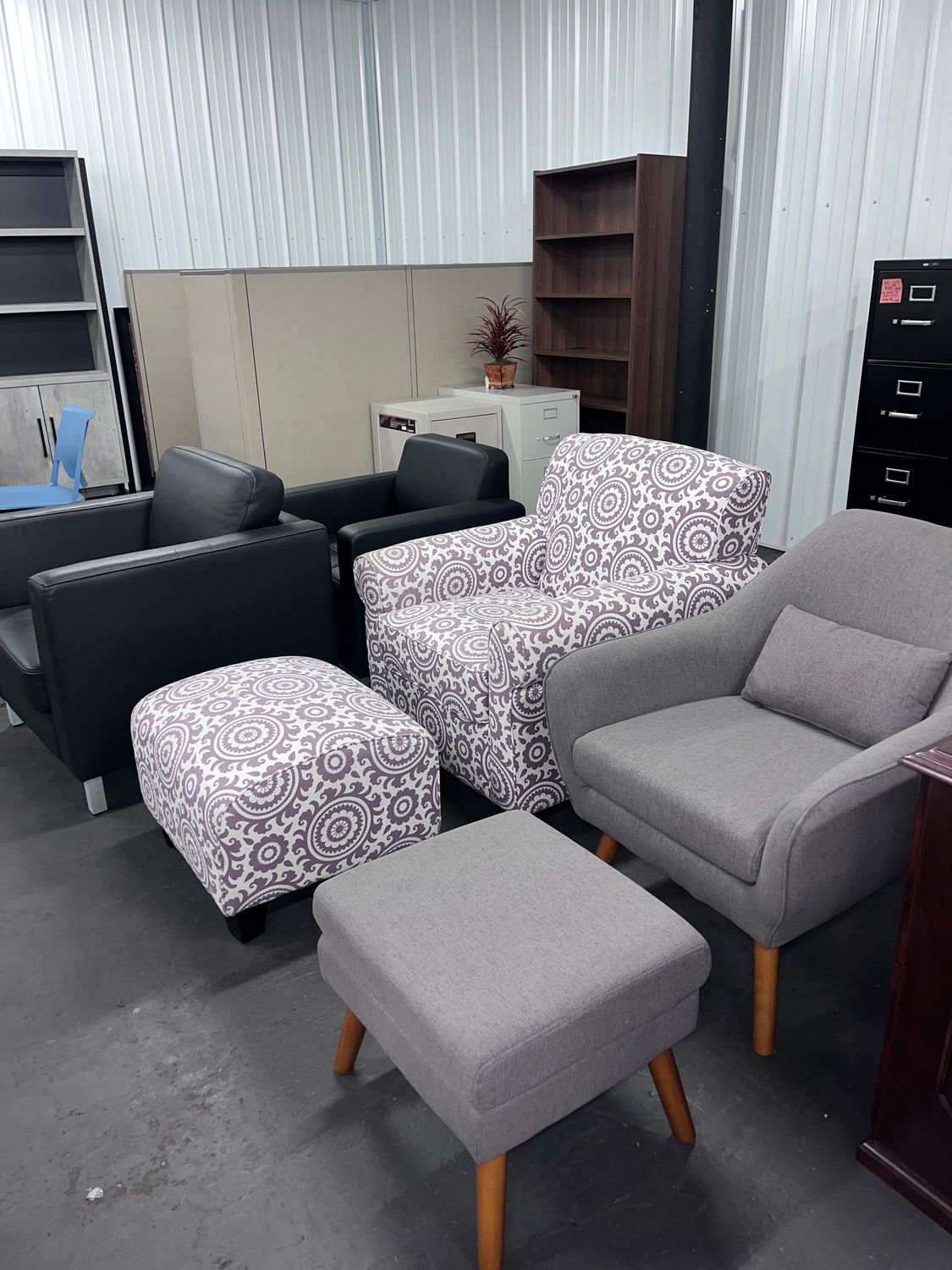 Single Club Chairs w/ Ottomans