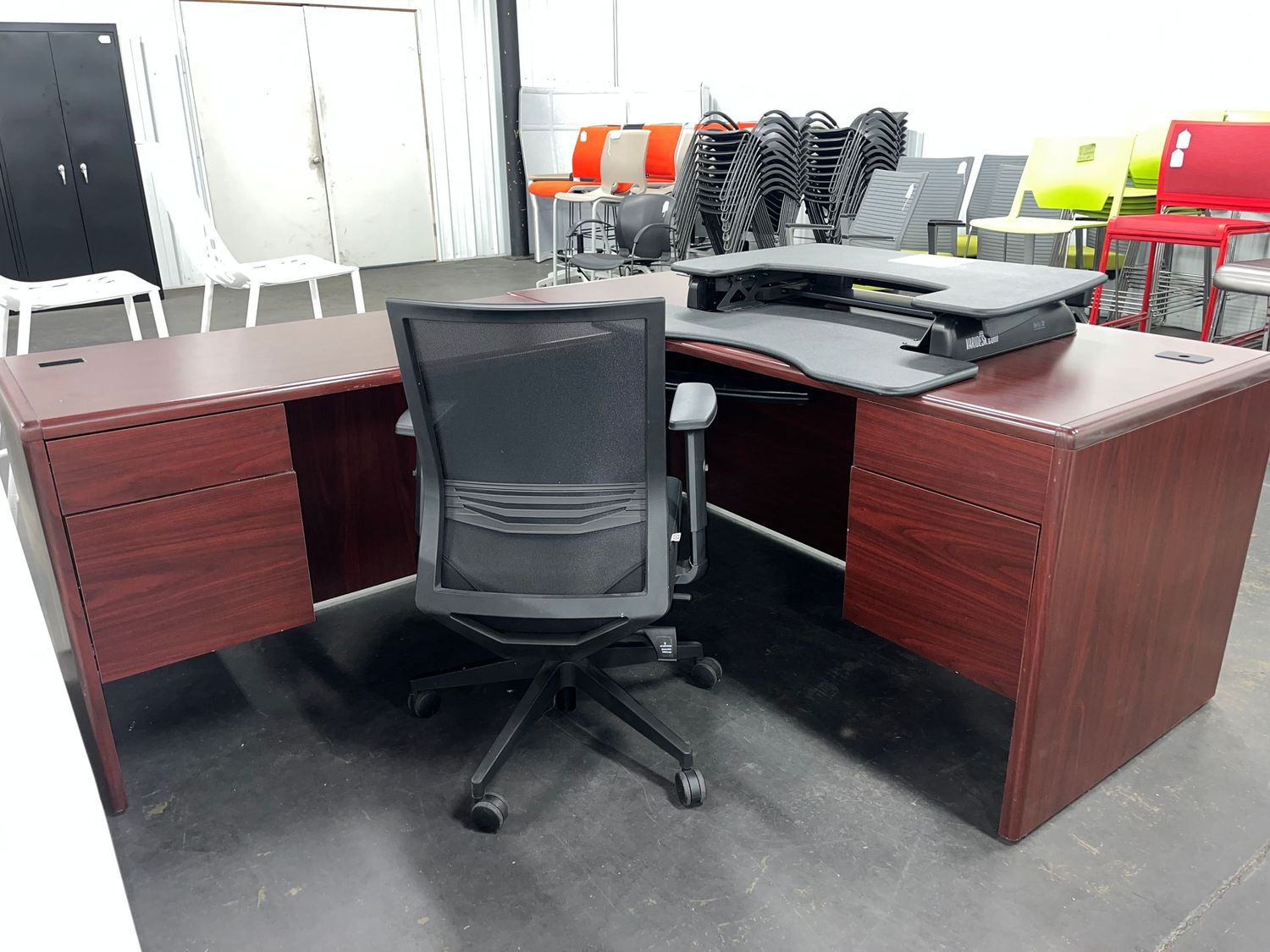 Mahogany Double Ped L Desk