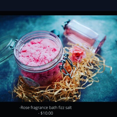 Musty rose fragrance bath fizz