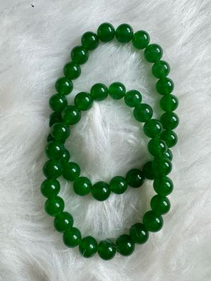 Jade Natural Green Bead Bracelet – Wealth, Balance &amp; Healing Energy