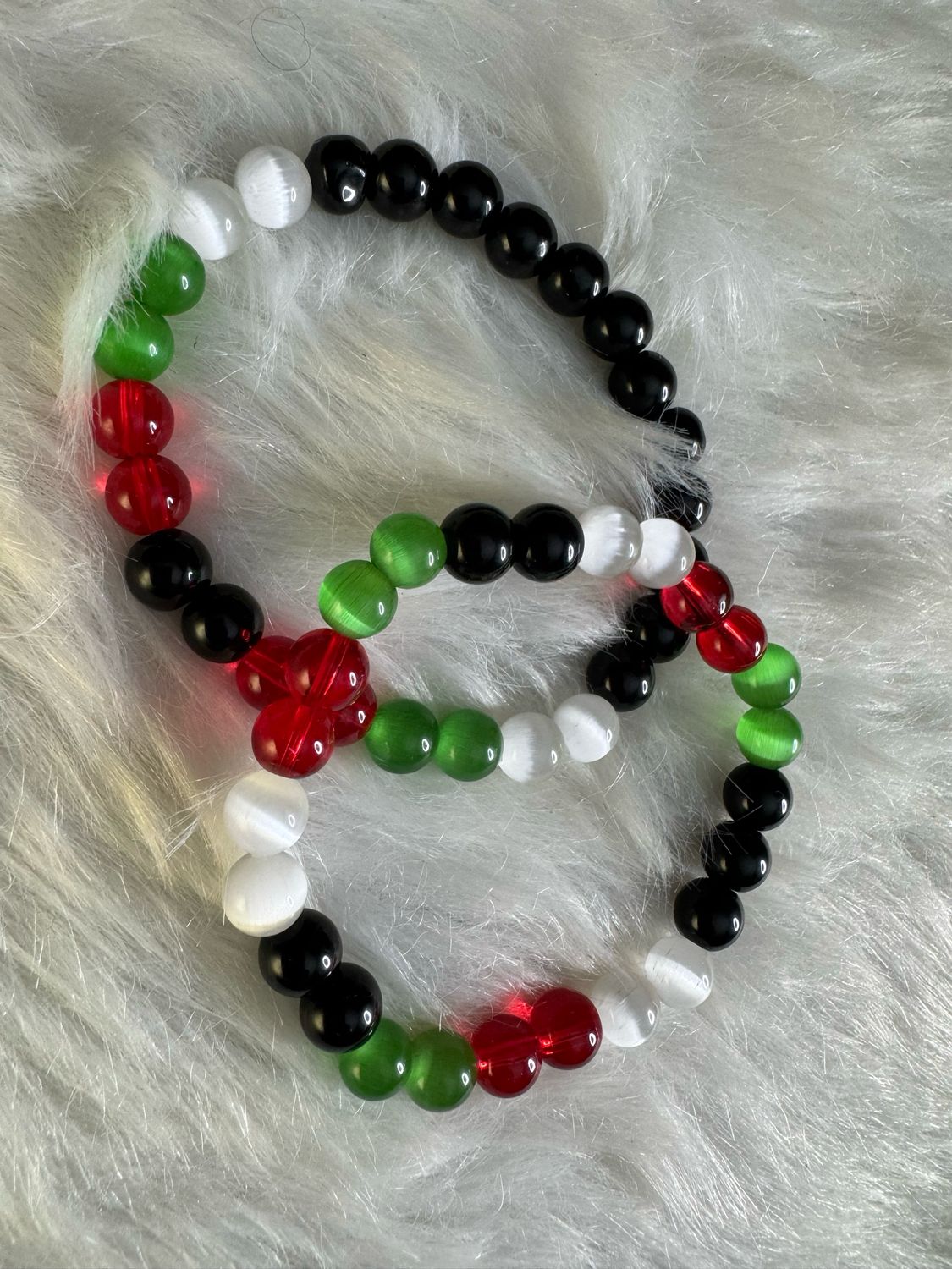 Palestinian Pride Cat Eye Beaded Bracelet – Red, Black, Green &amp; White