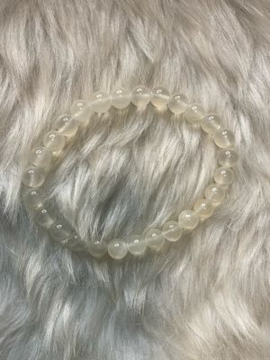Moonstone Glow Bracelet – Intuition, Feminine Energy &amp; New Beginnings