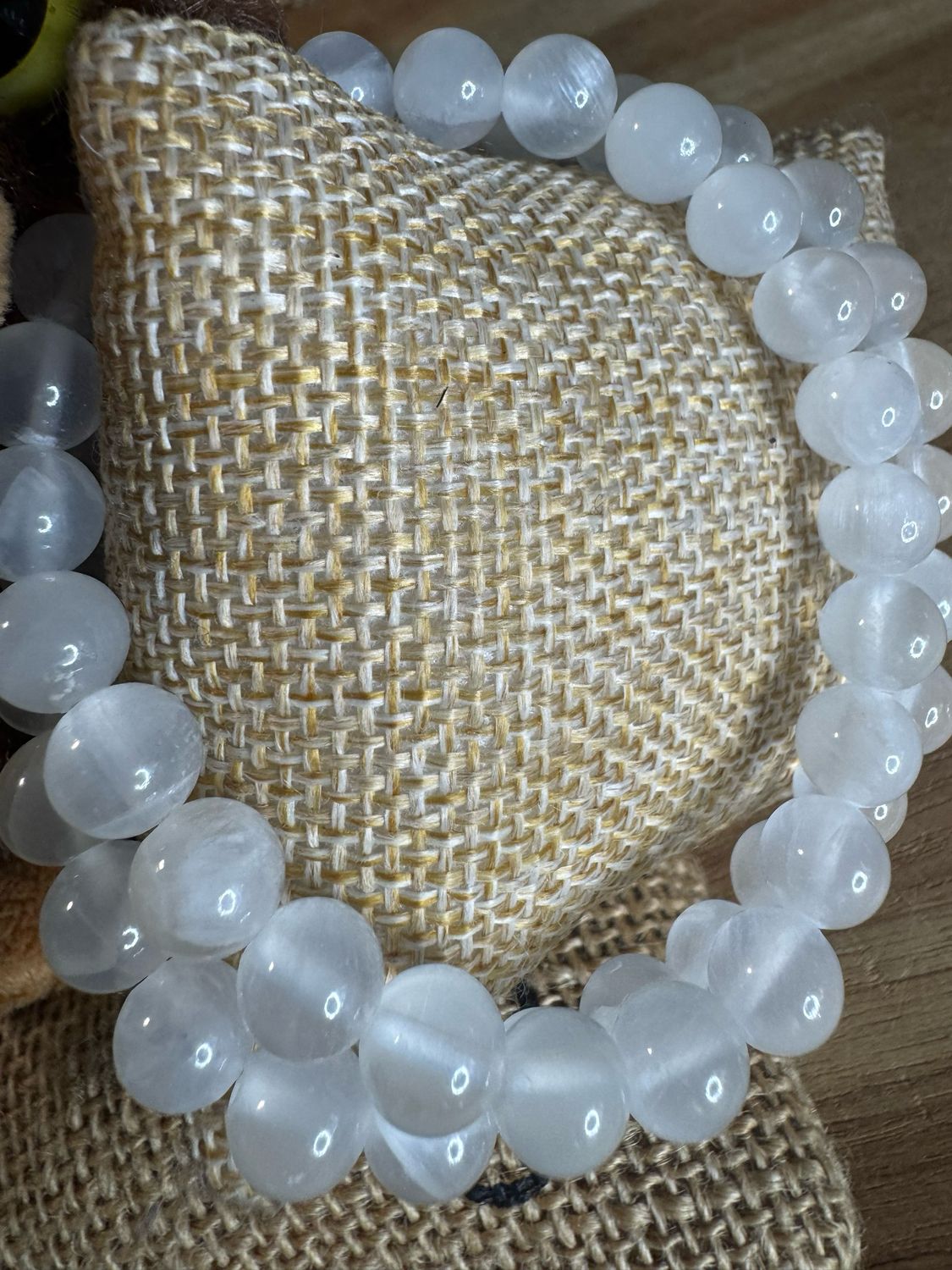 Selenite – Clarity, Peace &amp; Energy Cleansing