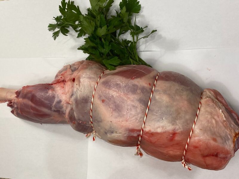 Lamb Shoulder – 7 Day dry aged lamb shoulder