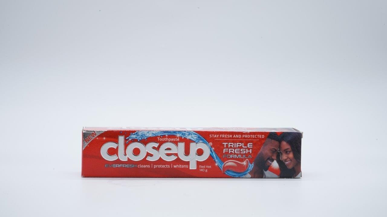 CLOSEUP TOOTH PASTE 140G