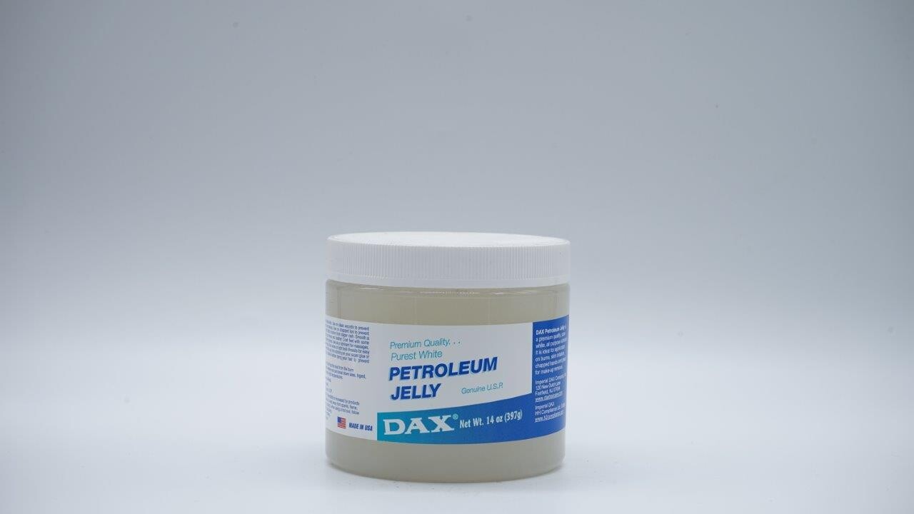 DAX WHITE PETROLEUM JELLY 397G