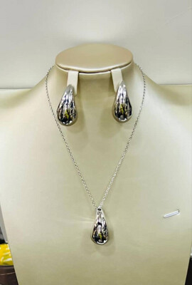 Non Tarnish Silver Drop Earring And Necklace