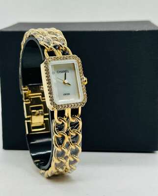 Gold Chain Wristwatch