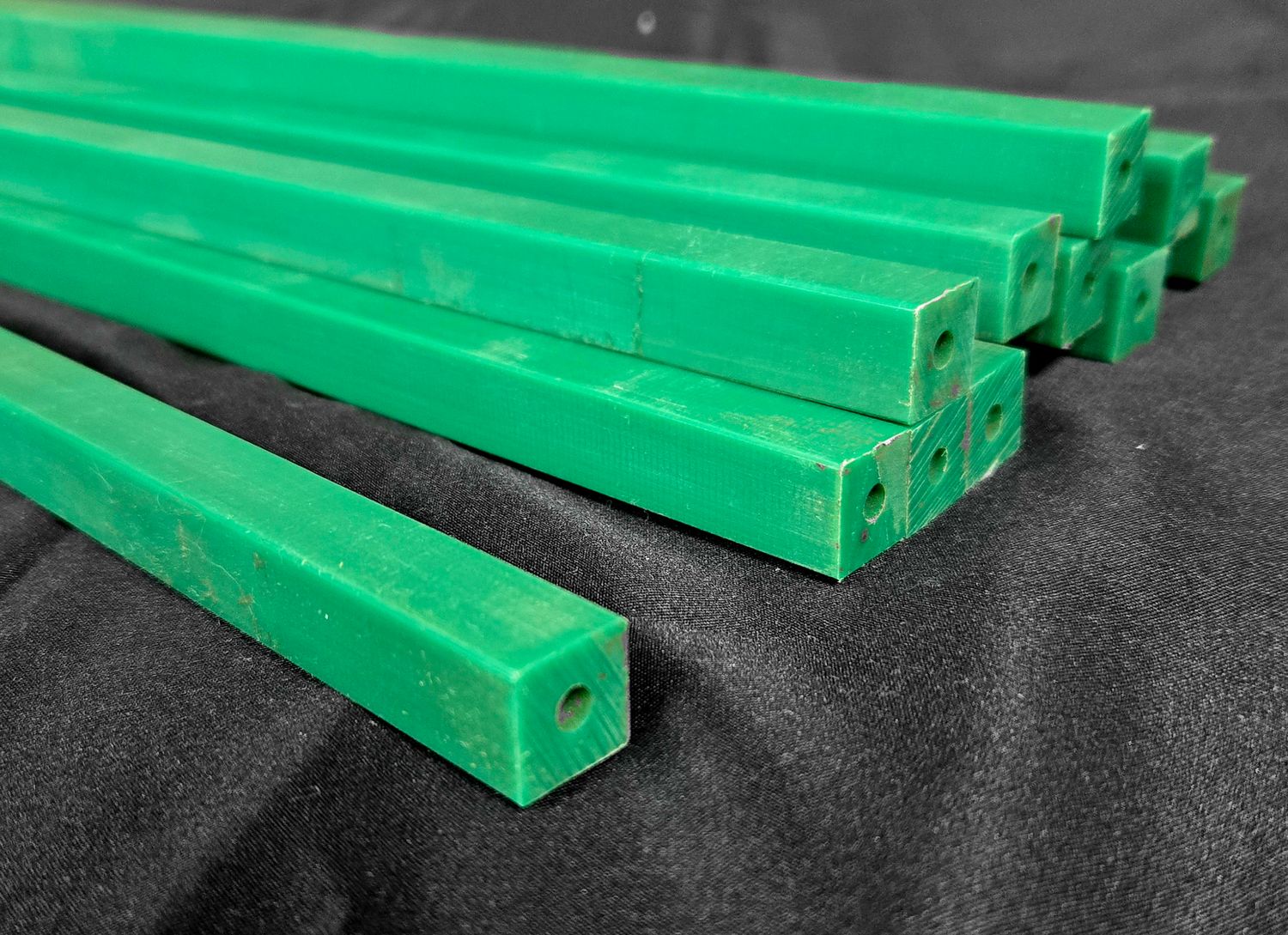Duplo 800 - Standard HDPE Cutting Sticks - 1 DOZEN