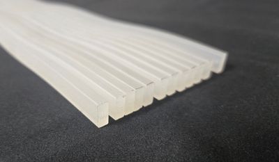 Polar 137 Clear Wavy Cutting Sticks 54.33" (1 Dozen)