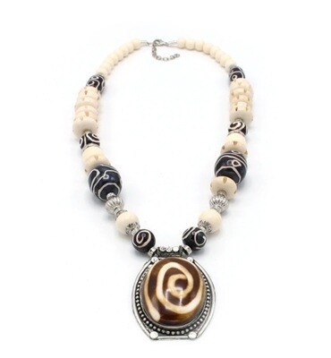 Resin Brown & Cream Necklace