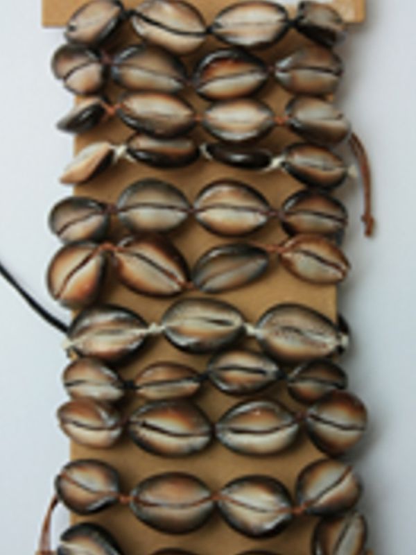Chunky Shell Bracelet