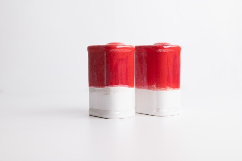 Lattine per Sale e Pepe Lustrato Rosso