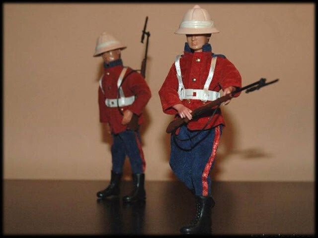 Madelman MDE. Soldado colonial con rifle con bayoneta.