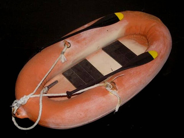 Madelman MDE.. LANCHA ORIGINAL DEL SUBMARINISTA CON REMOS.