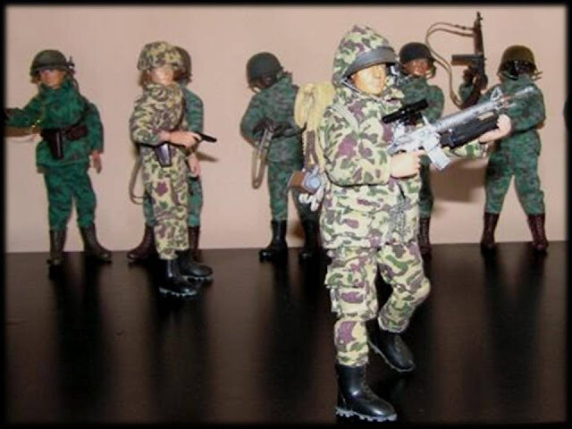 MADELMAN MDE. MILITAR. UNIFORME CAMUFLAJE DESIERTO.