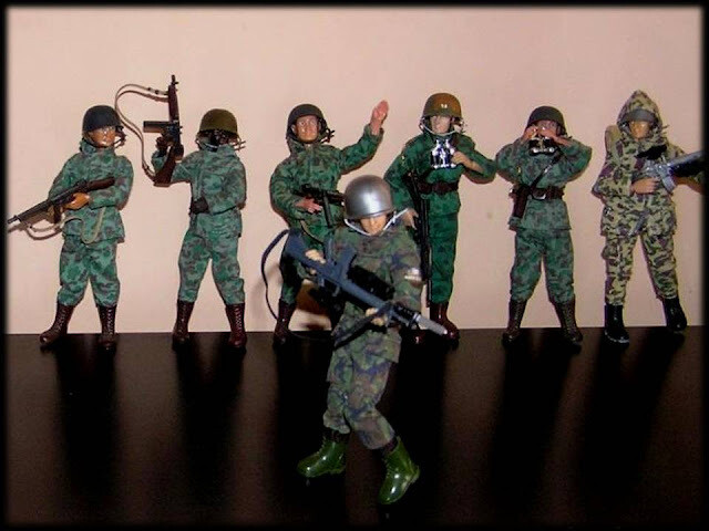 MADELMAN. SOLDADO MILITAR M16 CON BAYONETA.