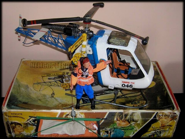 MADELMAN MDE. HELICÓPTERO DE RESCATE, Piloto y Herido de regalo.  Con caja original.