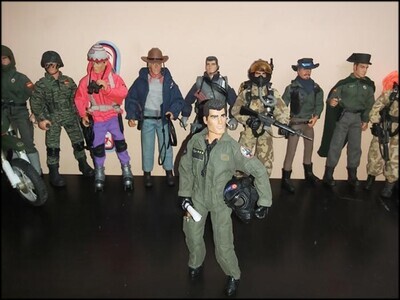 Action Man con accesorios Geyperman. Piloto Ejercito del Aire. OVNI. Manises. UAPs. USAF. 
1/6 MDE.