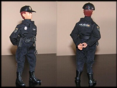 Serie policías. Cuerpo Nacional de Policia. Nuevo uniforme. Madelman MDE.