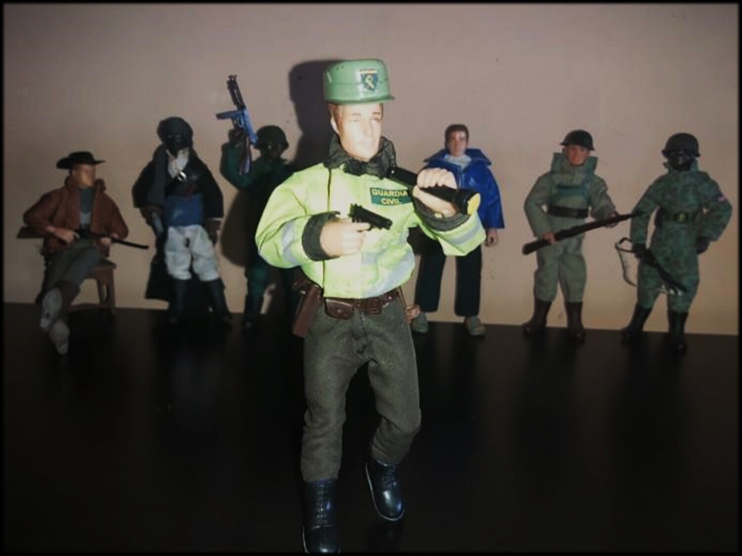 Madelman MDE. Guardia Civil. Policia. Con linterna. Unico