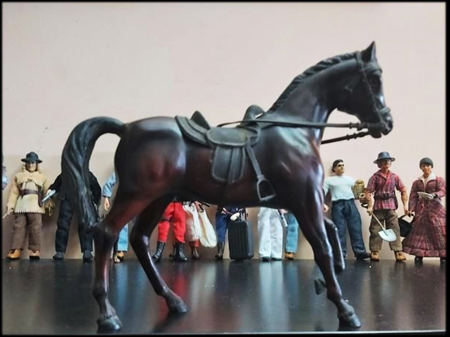 Madelman MDE. Original primera generación. Caballo Alazan con silla y riendas. Completo. Unico.