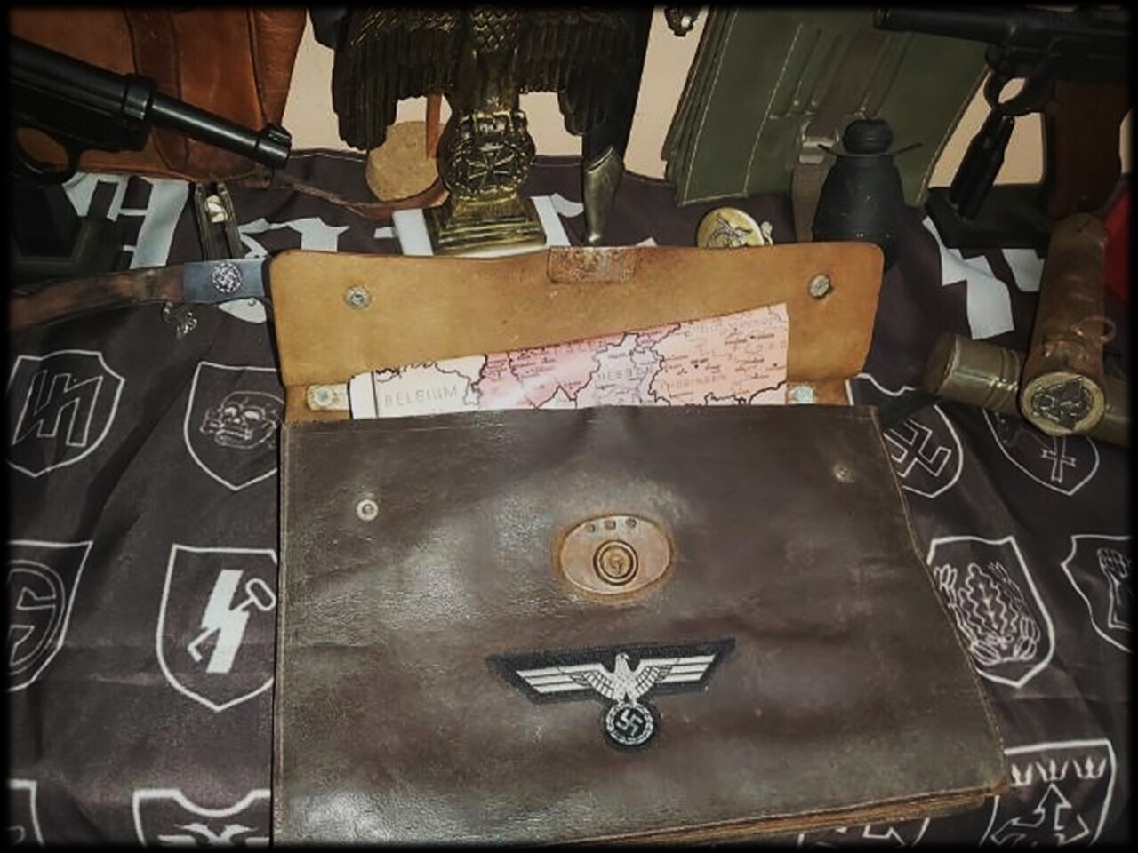 Cartera porta mapas con mapa alemán.  Wehrmacht ​.III Reich. Hitlerismo Esotérico. WWII Nazi.