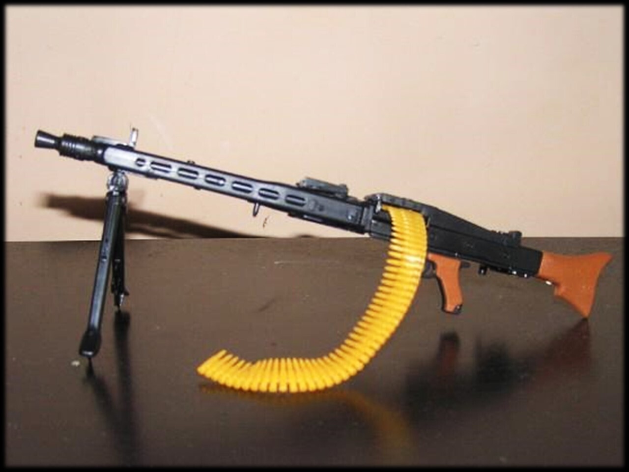 Ametralladora pesada MG42 aleman WWII MDE. ESCALA 1/6.