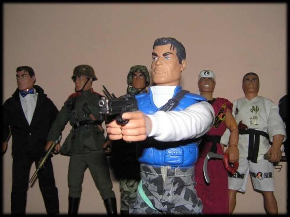 GEYPERMAN, Action Man, DRAGÓN.Kit Policía. Agente Secreto. Mueve los brazos. MADELMAN MDE ESCALA 1/6