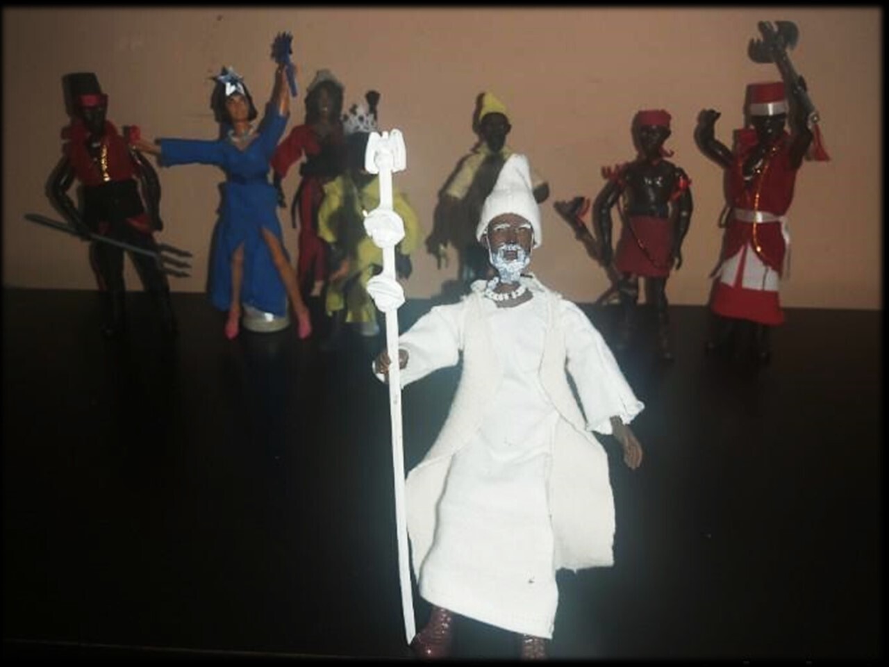 ​Obatalá. ORISHAS. Santos africanos. 7 Potencias. Santeria. Candomble. Umbanda. Figura para altar. Madelman MDE.