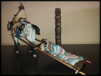 ​Madelman MDE. Oeste. Far West. Diorama Indio con herido Caballo Tordo, camilla trineo y accesorios.