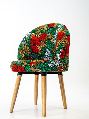 Akafi Chair
