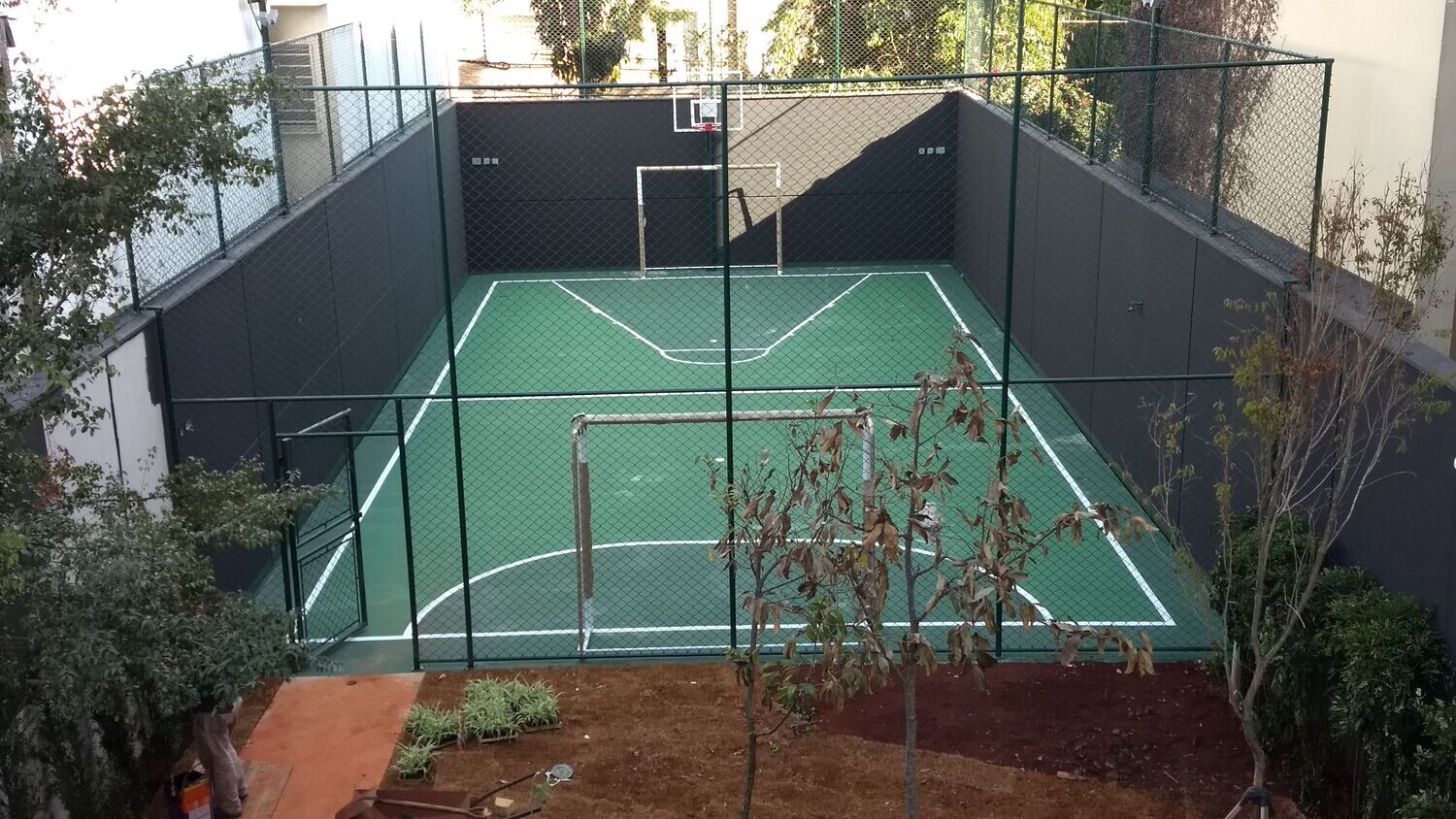 Poliesportiva em concreto - São Paulo