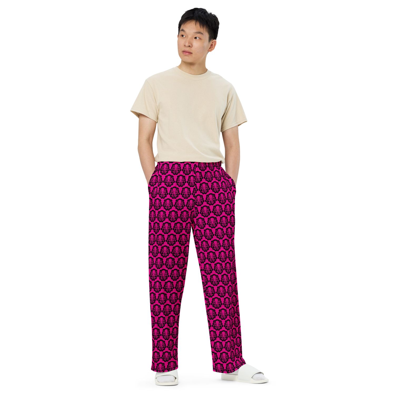 Wide-leg Berry pants logos