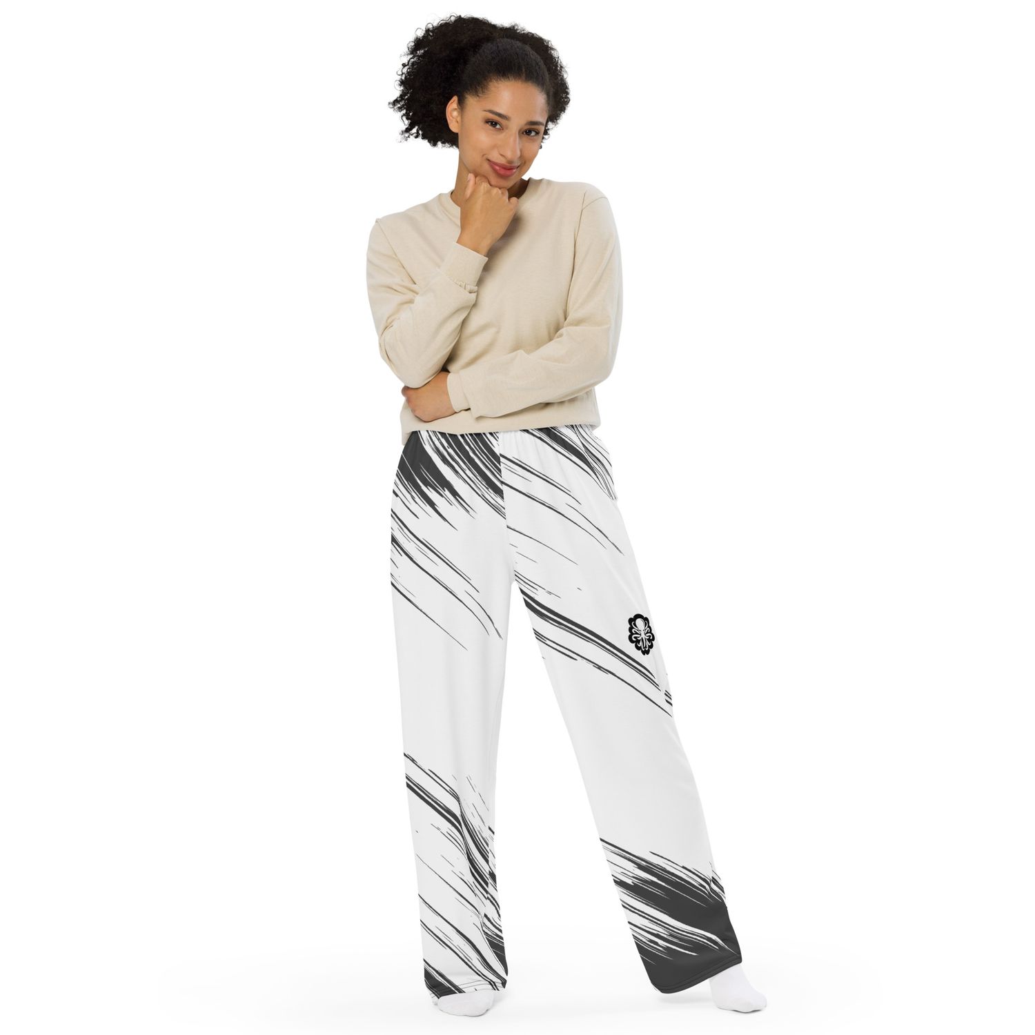 Wide-leg BnW pants